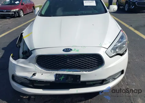 2015 Kia K900 Luxury z USA, uszkodzony, nr VIN KNALW4D46F6018019